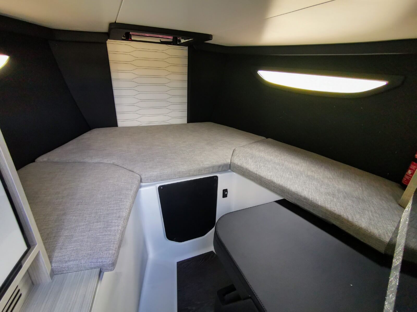 Cranchi E26 Classic(9)