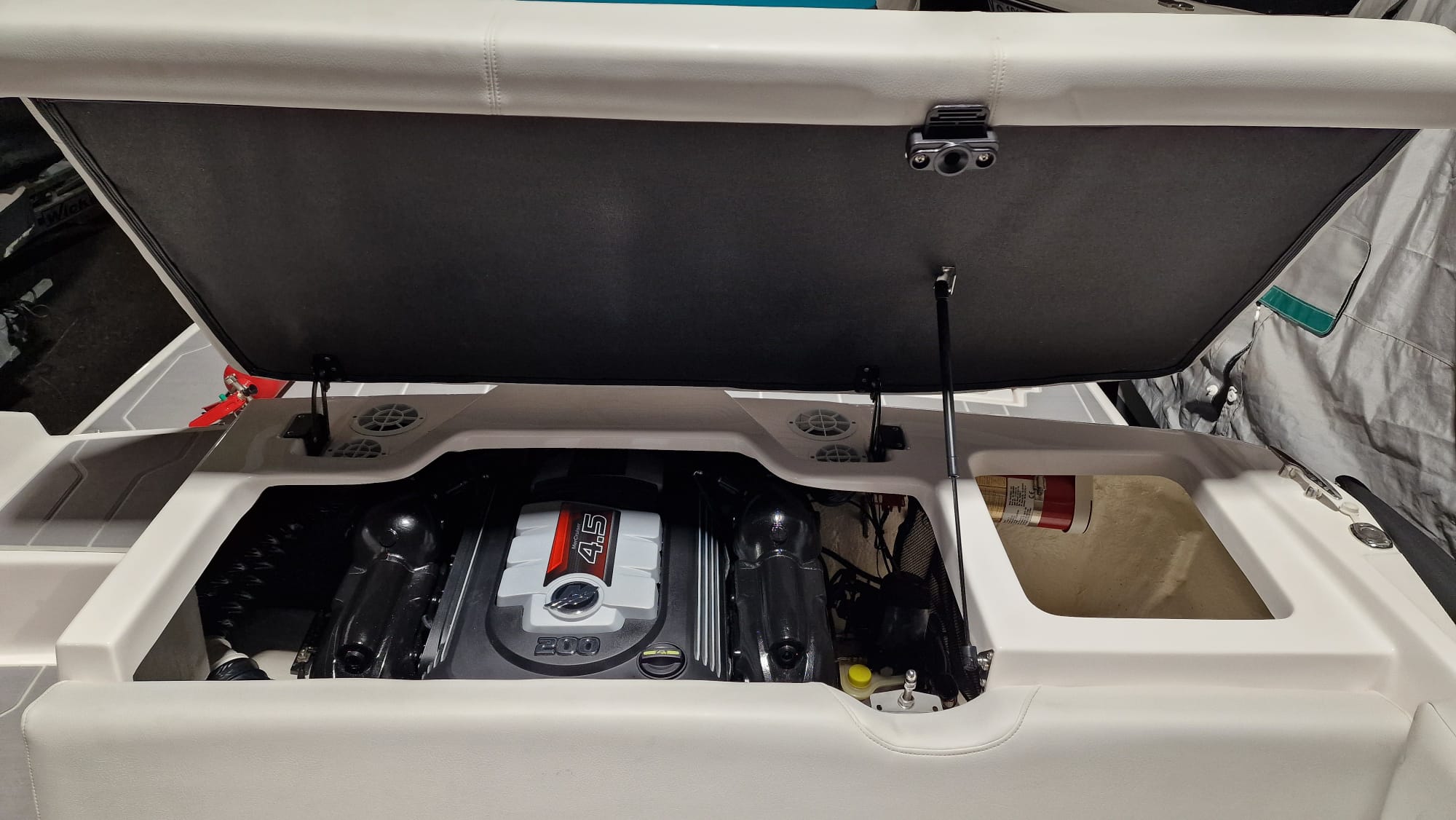 7128c2f5-e6d2-4779-b16d-fe010f8d009a