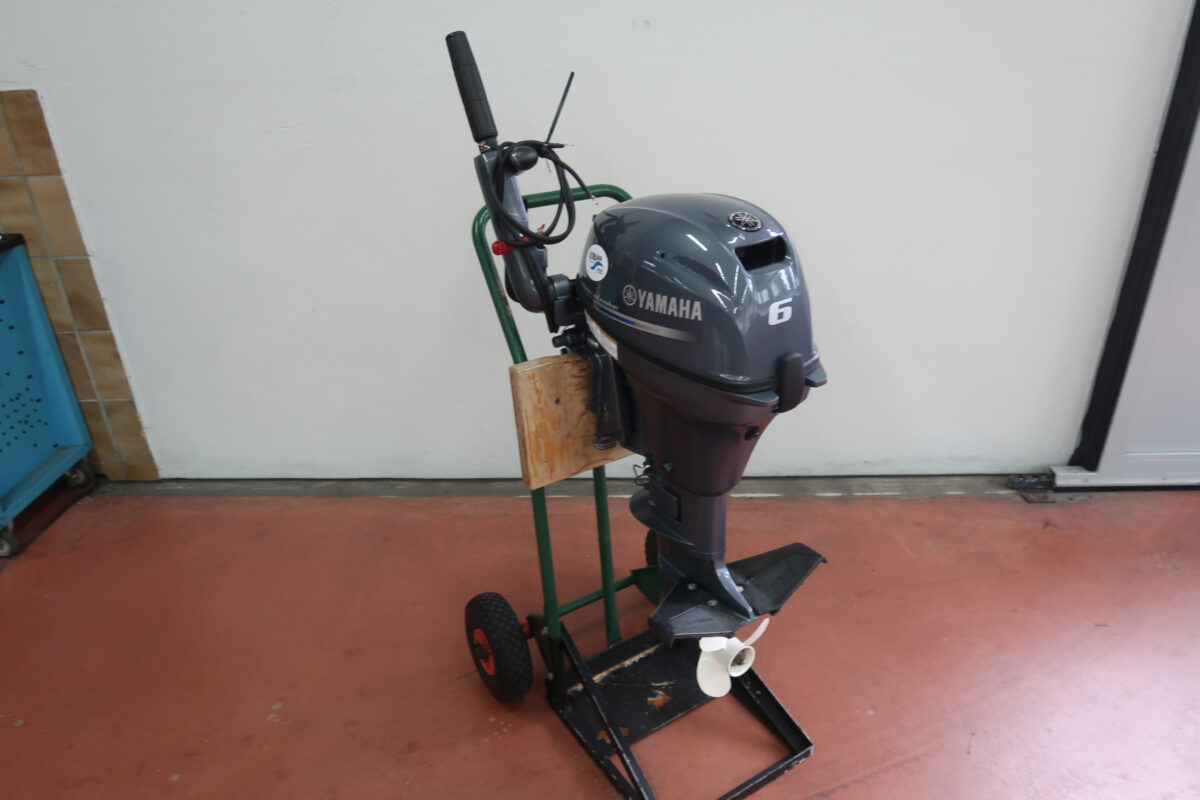 Yamaha  F6 DMHS 
