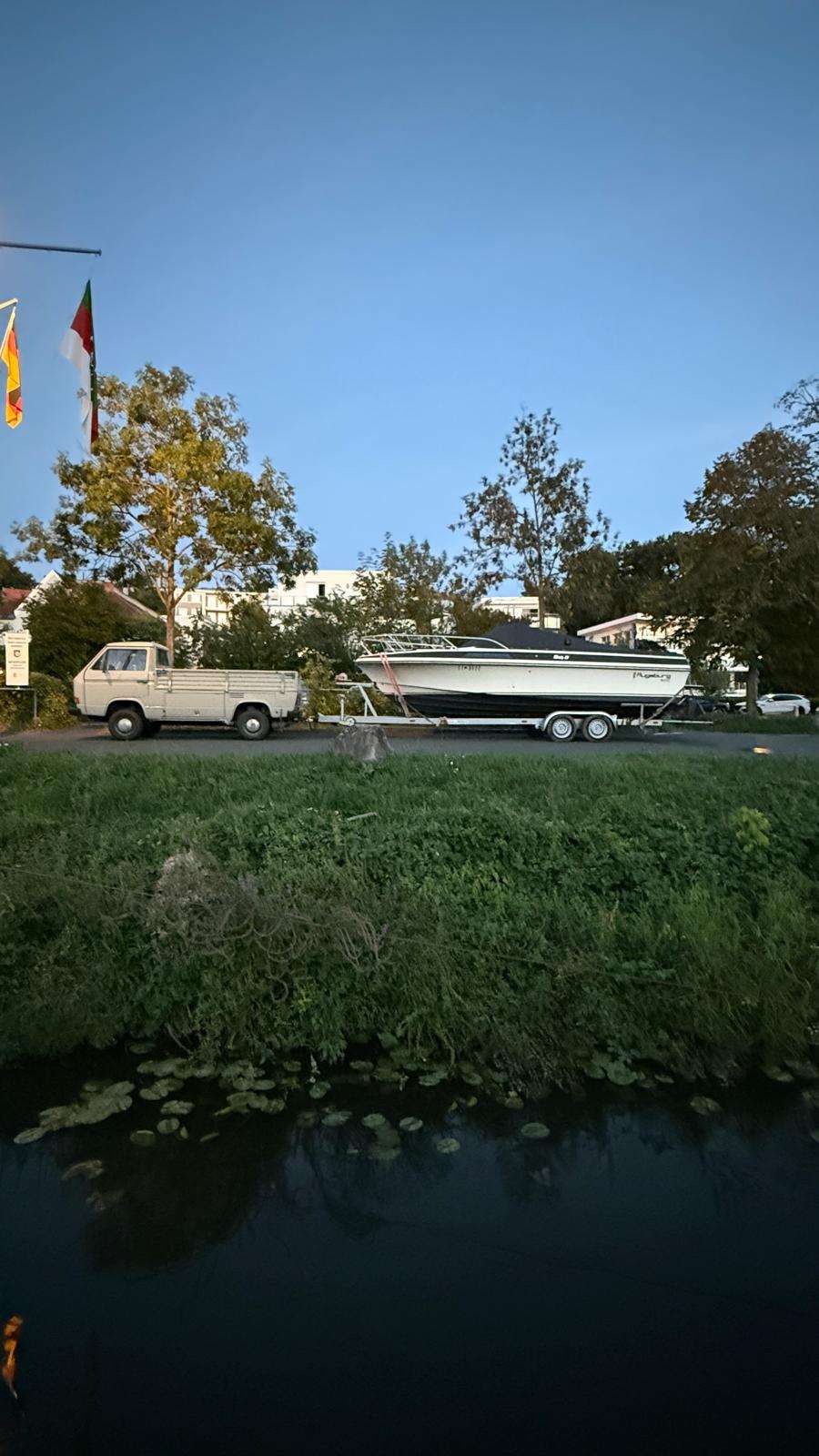 Windy 23 FC Funcab gepflegter orig. Zustand kein Salzwasser 260 PS V 8 Trailer sofort einsatzbereit WhatsApp Image 2026-07-15 at 17.40.47 (7)