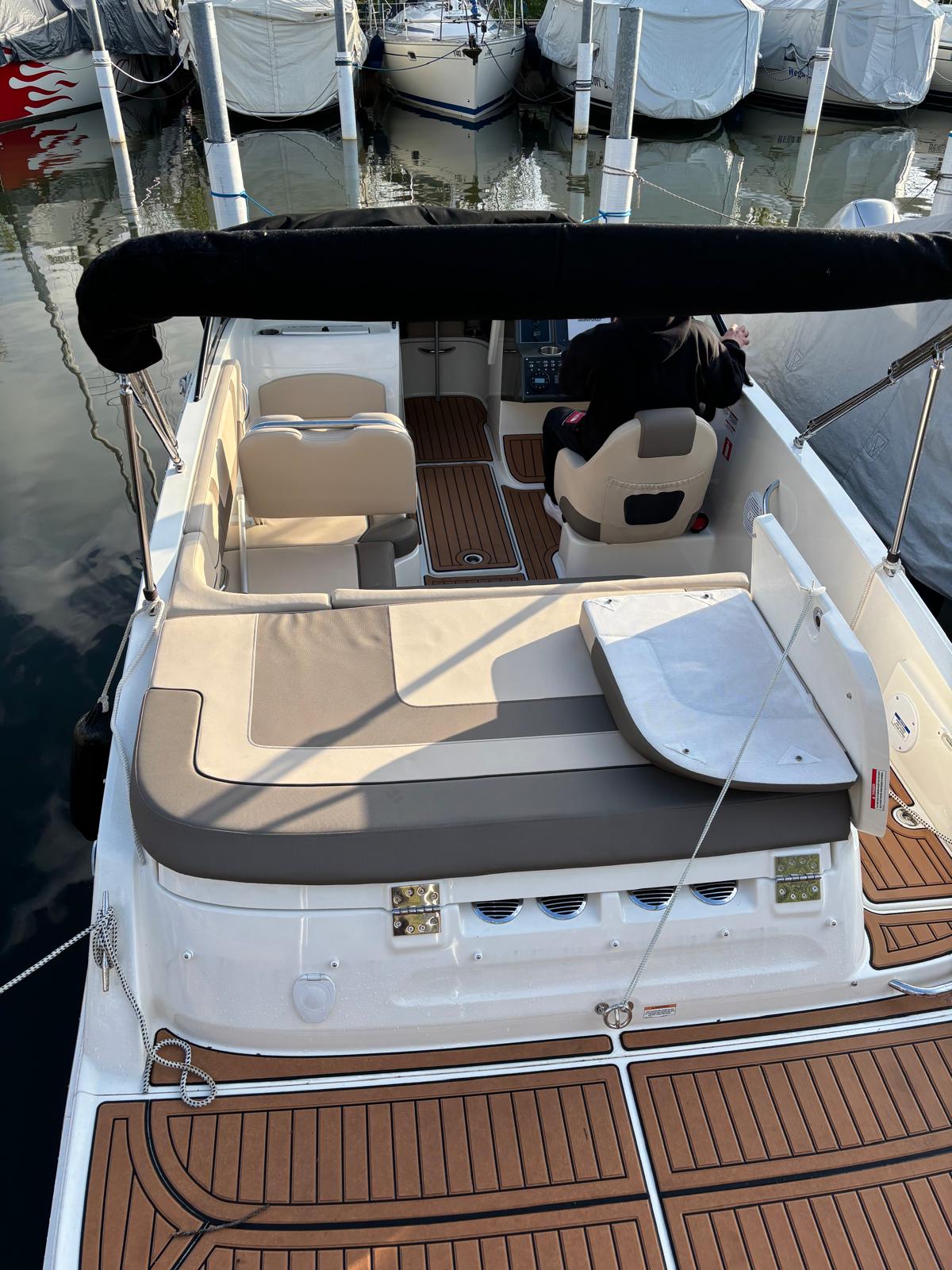 Bayliner VR5E WGJG1199
