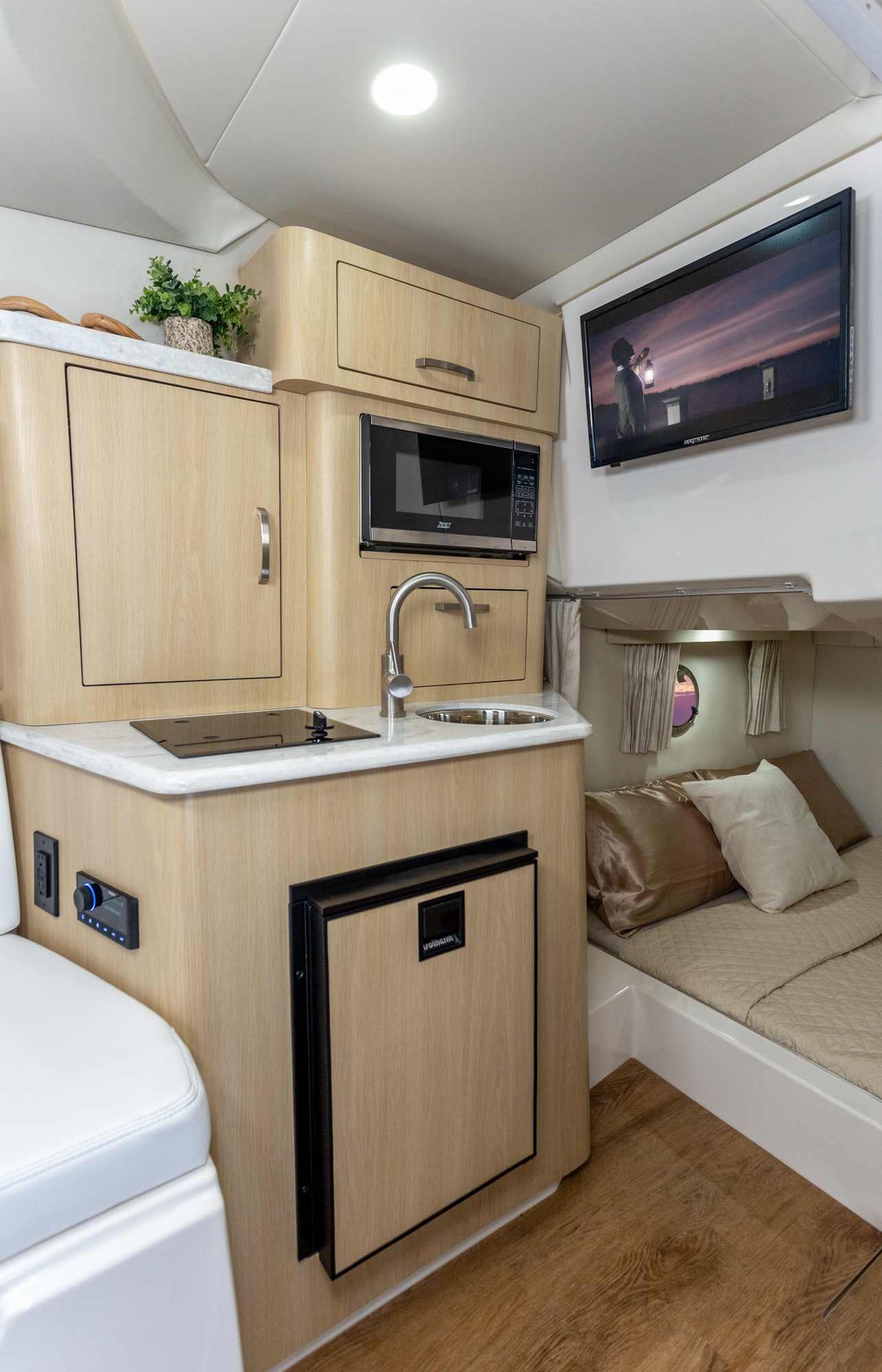 28express_interior_23_6-2k