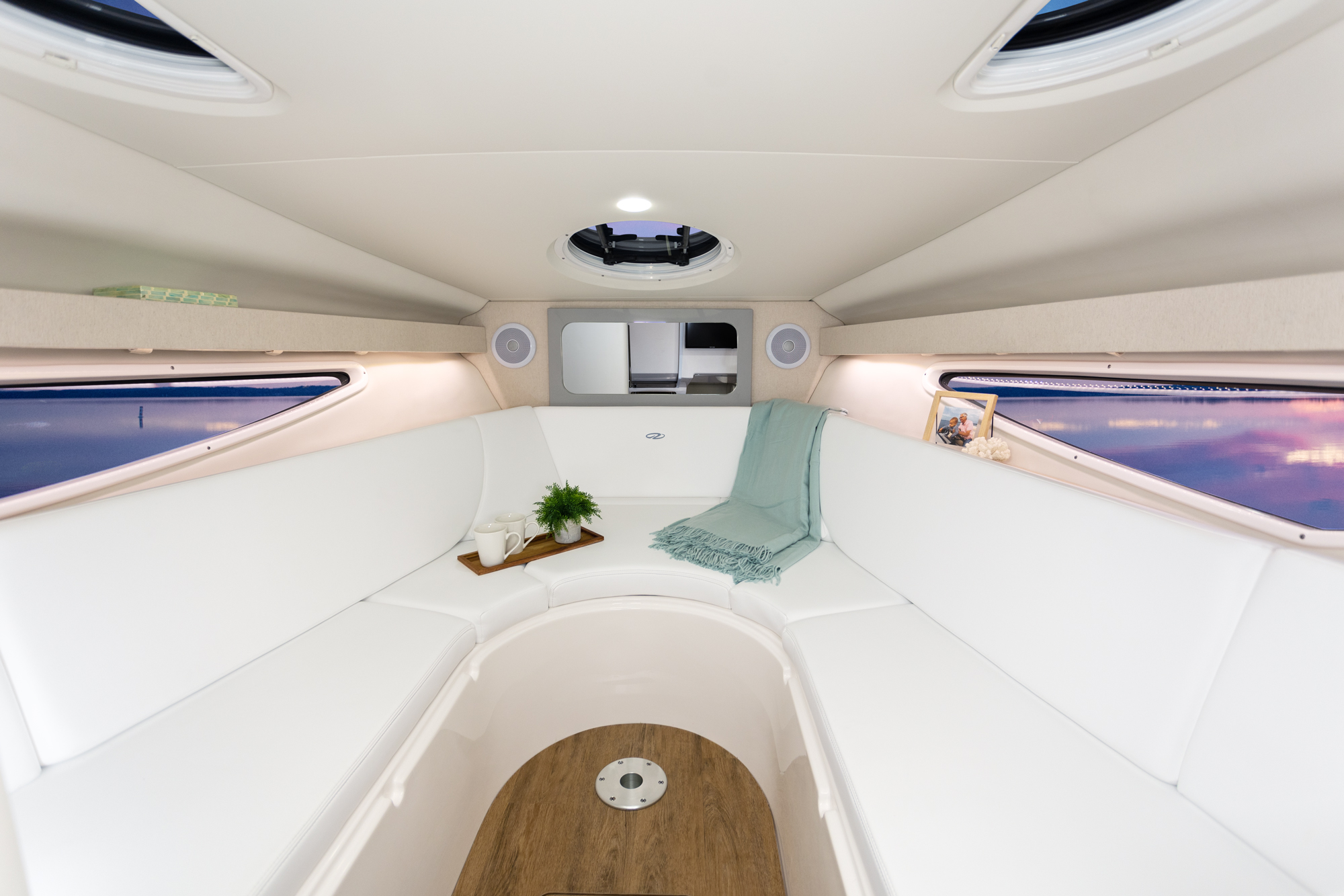 28express_interior_23_13-2k