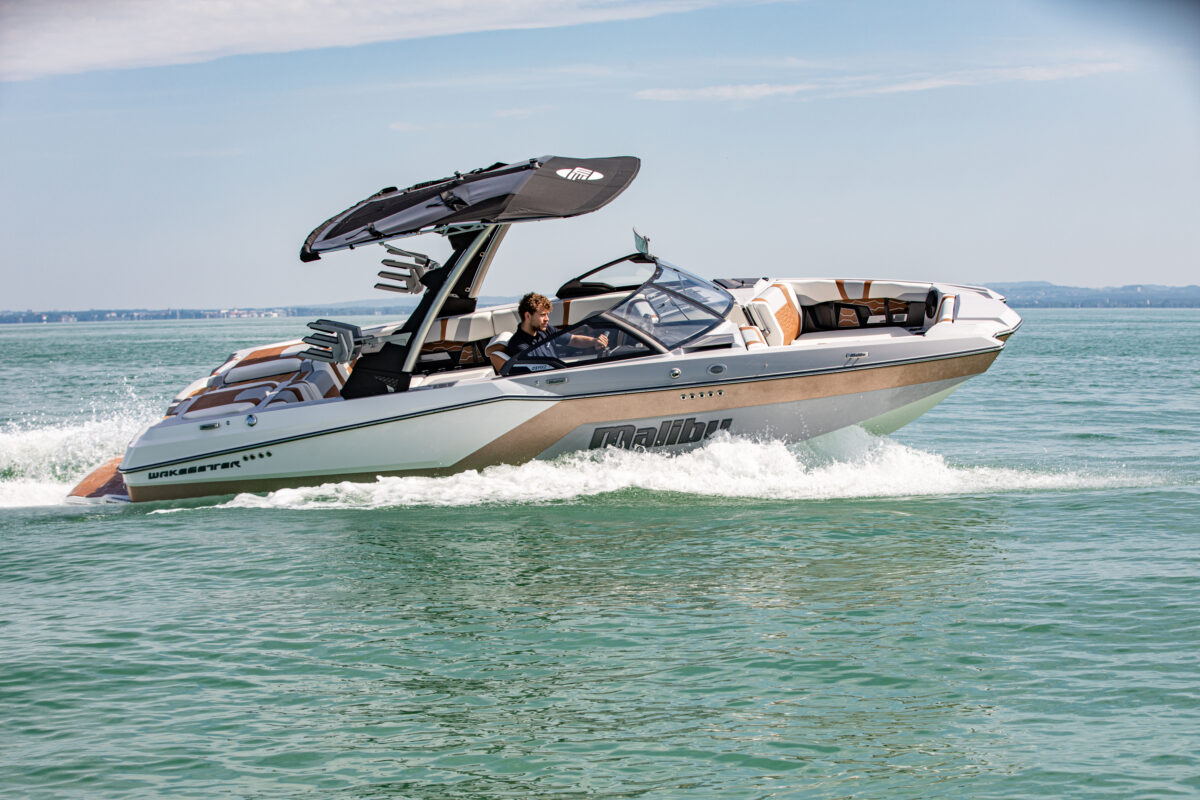 Malibu Wakesetter 23 MXZ weiss / gold